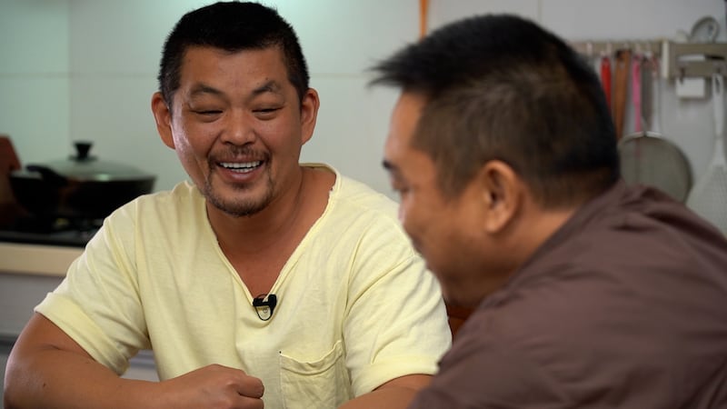 Winsen(左)出柜引来家庭革命