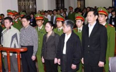 Ông Phạm Thanh Bình, Cựu Chủ Tịch tập đoàn Vinashin tại Tòa án Nhân dân Hải Phòng hôm 30/3/2012. RFA photo