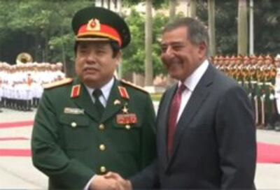 Bộ trưởng quốc phòng Hoa Kỳ thăm Việt Nam, tháng 6-2012- Sreen capture.