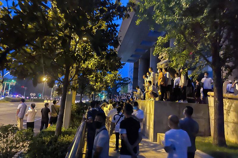 People protest outside a branch of the People's Bank of China in the central Chinese city of Zhengzhou on July 10, 2022. Credit: Anonymous source/AFP