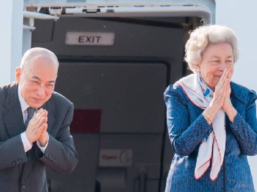 «ព្រះមហាក្សត្រអាចមិនចង់ពាក់ព័ន្ធនឹងច្បាប់រឿងខ្មែរក្រហម ទើបព្រះអង្គយាងទៅចិន»